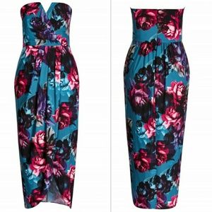 City Chic Dresses - π₯πβ CITY CHIC π Strapless Dress City Chic Dresses - π₯πβ CITY CHIC π Strapless Dress